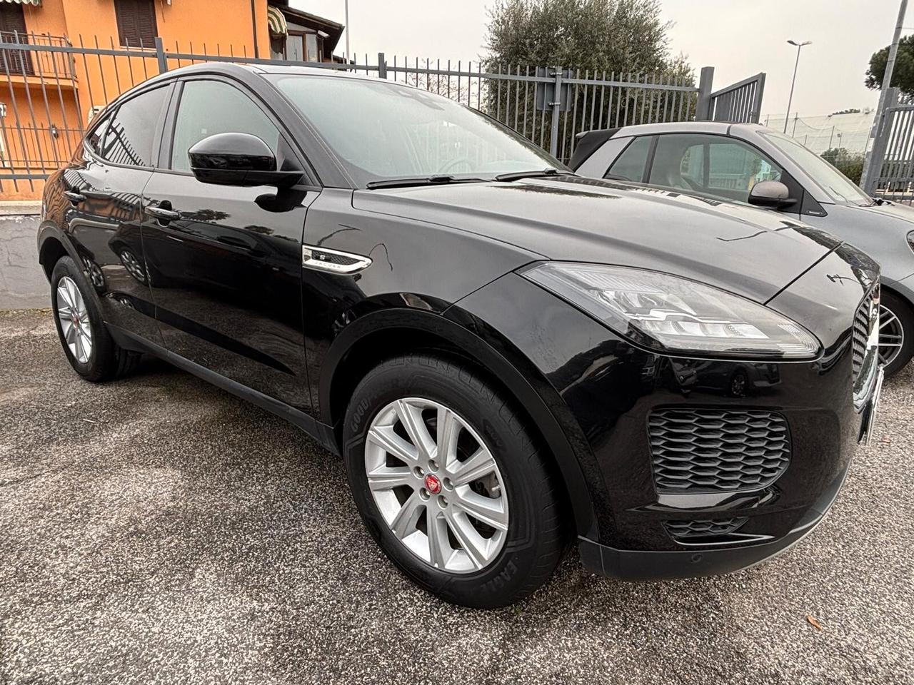 Jaguar E-Pace 2.0D I4 163 CV R-Dynamic SE