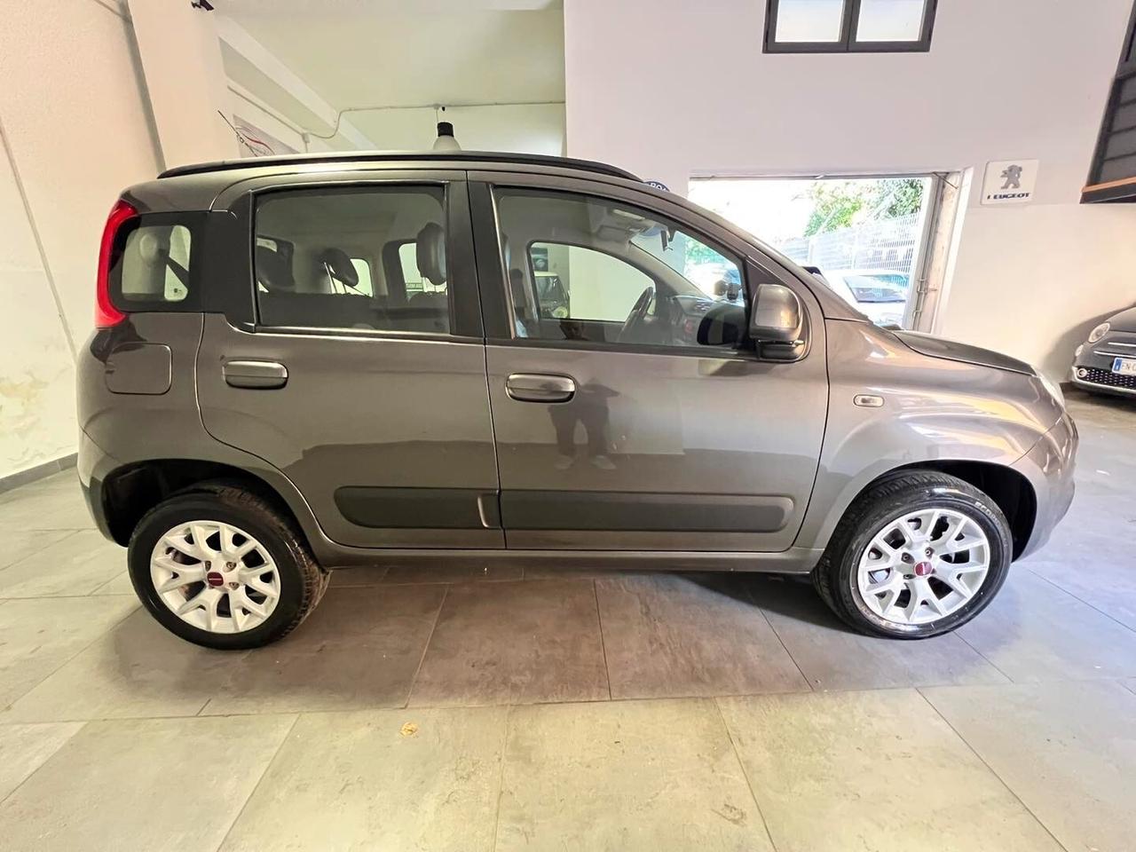 FIAT PANDA 0.9 TWINAIR NATURAL POWER LOUNGE 10-2017