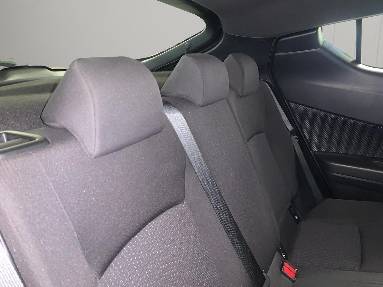 Toyota C-HR 1.8h Active 2wd e-cvt