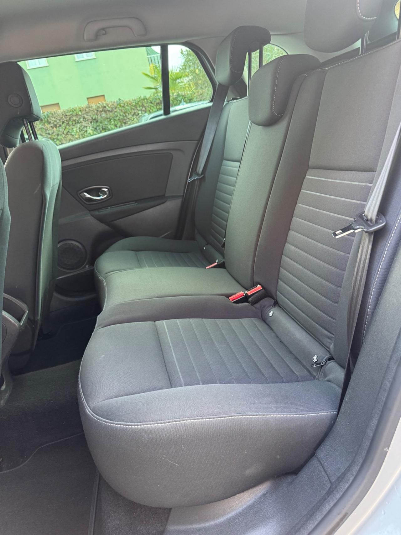 Renault Megane Mégane dCi 110CV EDC SporTour Limited