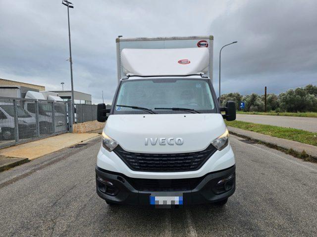 IVECO Daily 35C14 PASSO 3750 - 8 BANCALI e SPONDA