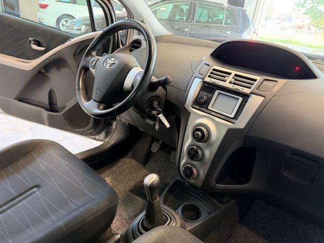 TOYOTA Yaris 1.3 5P. Navigatore