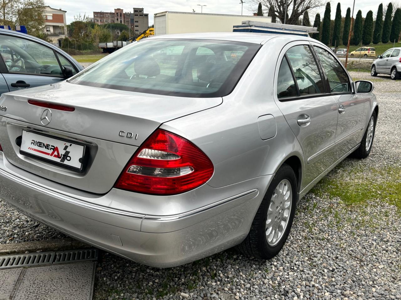 Mercedes-benz E 220 CDI cat Elegance