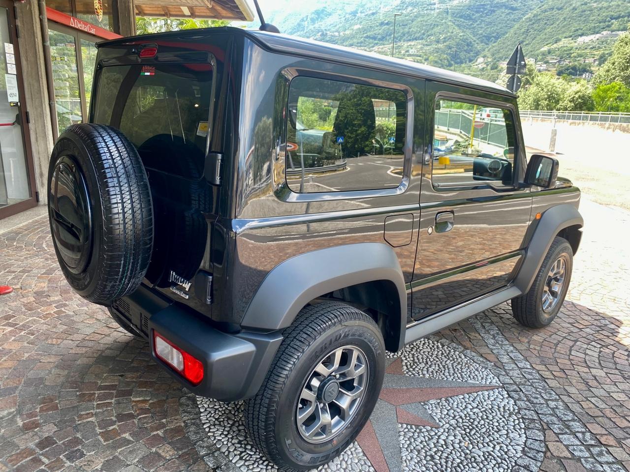Suzuki Jimny 1.5 5MT Top 4 POSTI !!!