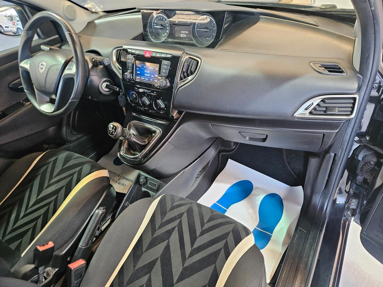 Lancia Ypsilon 1.2 Gold ecochic Gpl