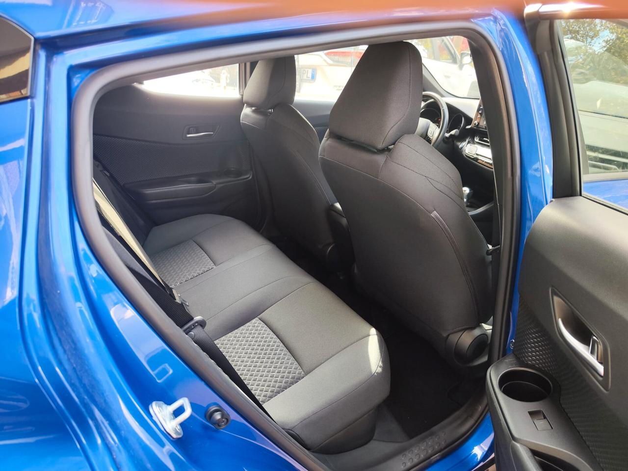 Toyota C-HR Hybrid Business NO OBBL. FINANZ.