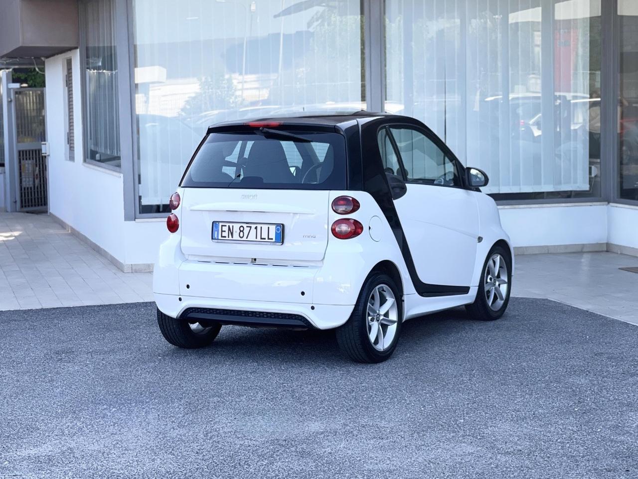 Smart fortwo coupe 1.0 Benzina 71CV E5 Neo - 2012