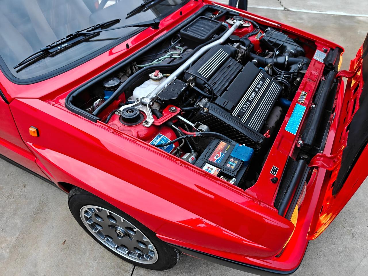 Lancia Delta 2.0i.e. turbo 16V HF integrale