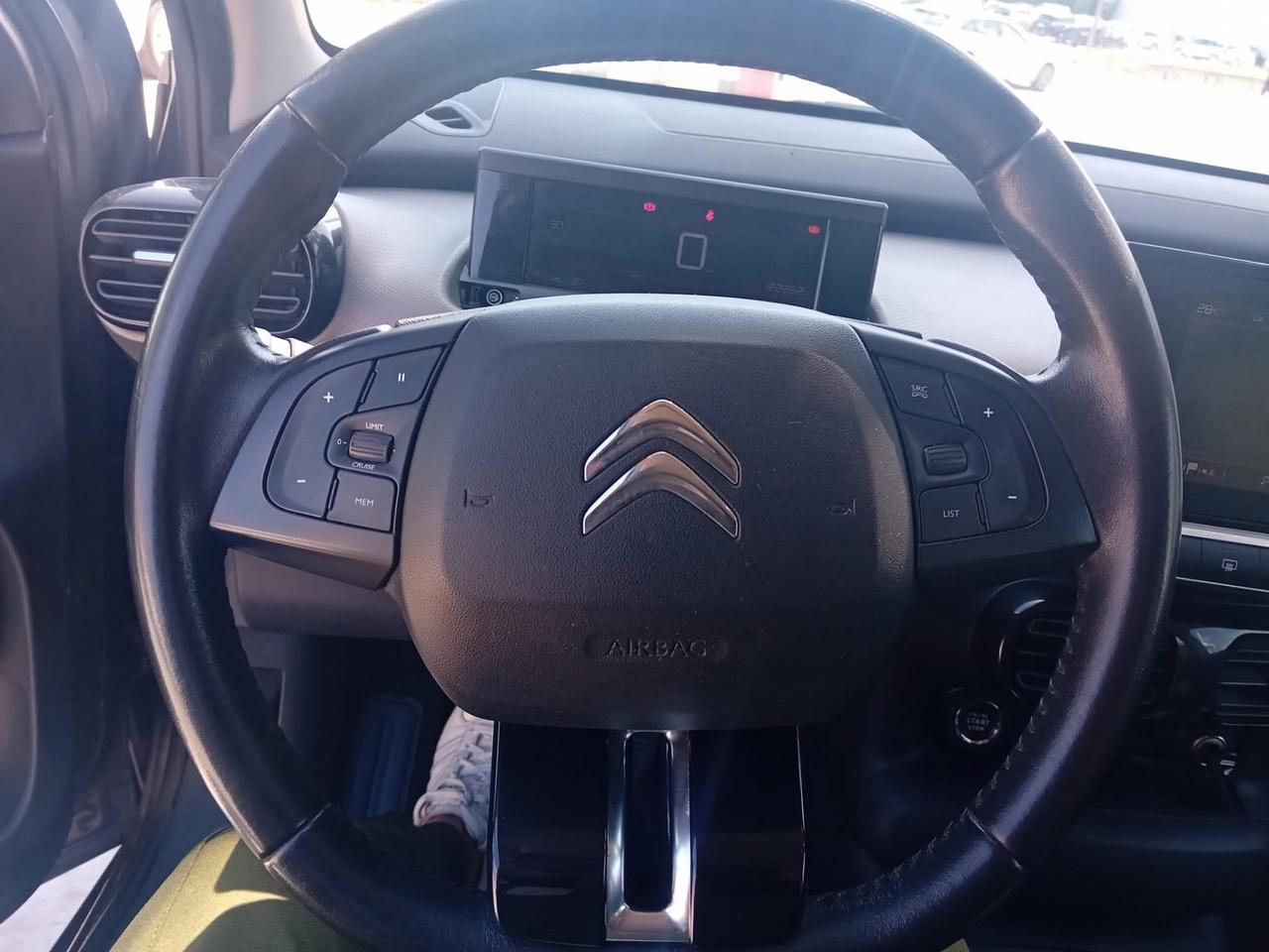 Citroen C4 Cactus BlueHDi 100 S&S Shine