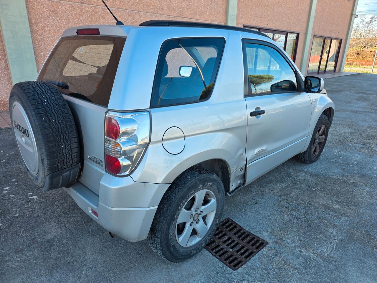 Suzuki Grand Vitara 1.9 DDiS 3 porte