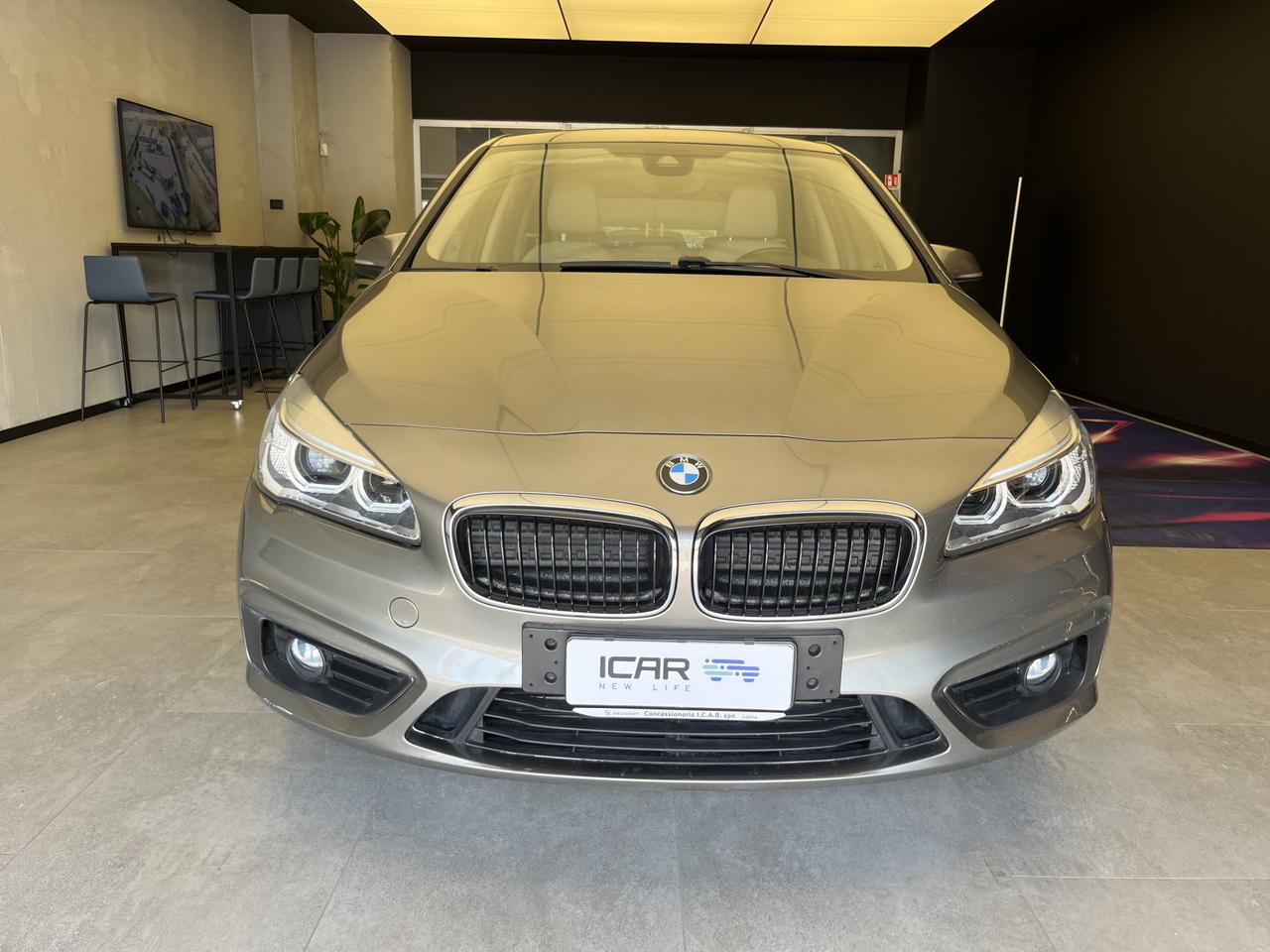 BMW 218d Active Tourer Luxury