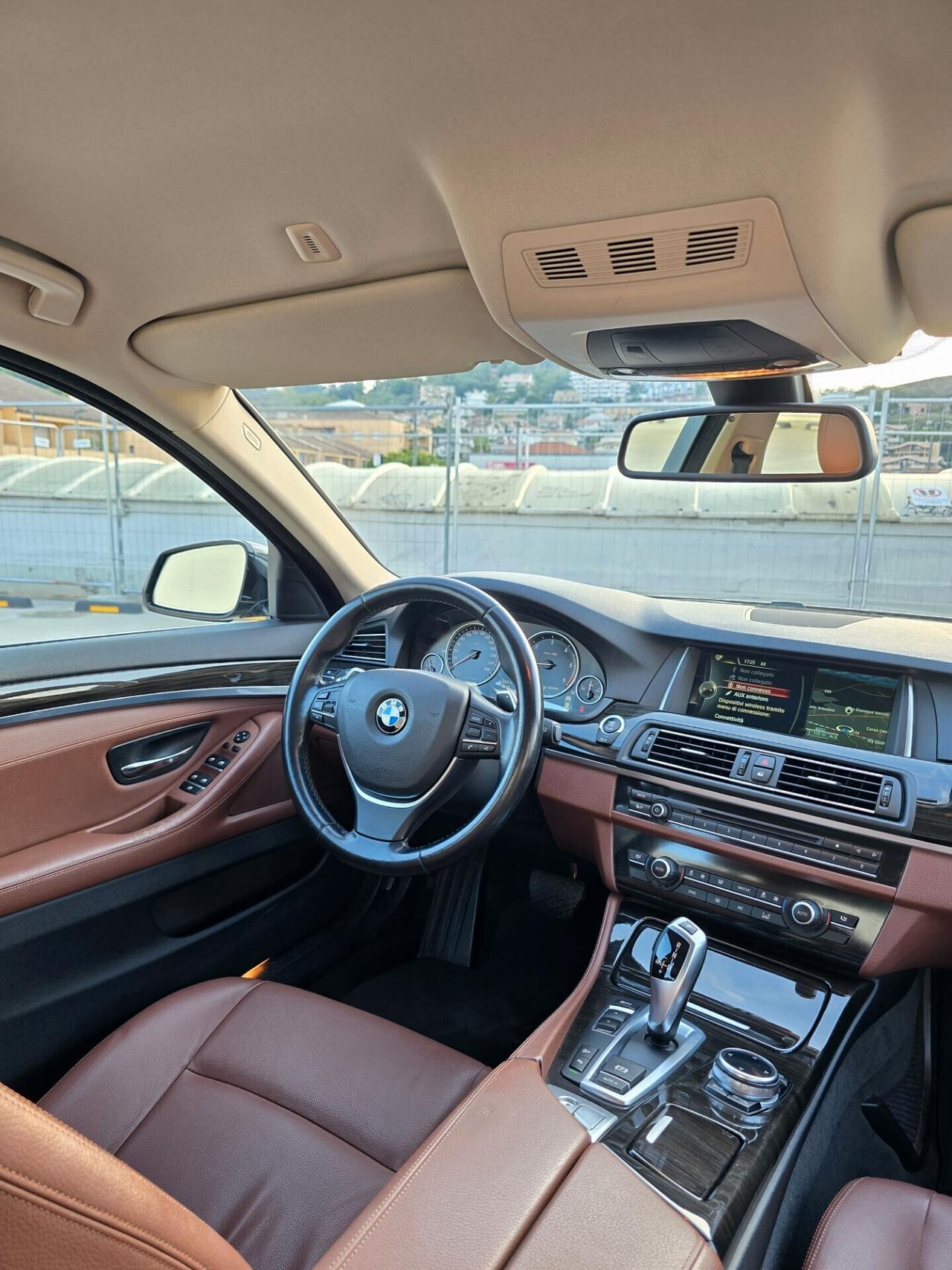 Bmw 520 525d xDrive Luxury