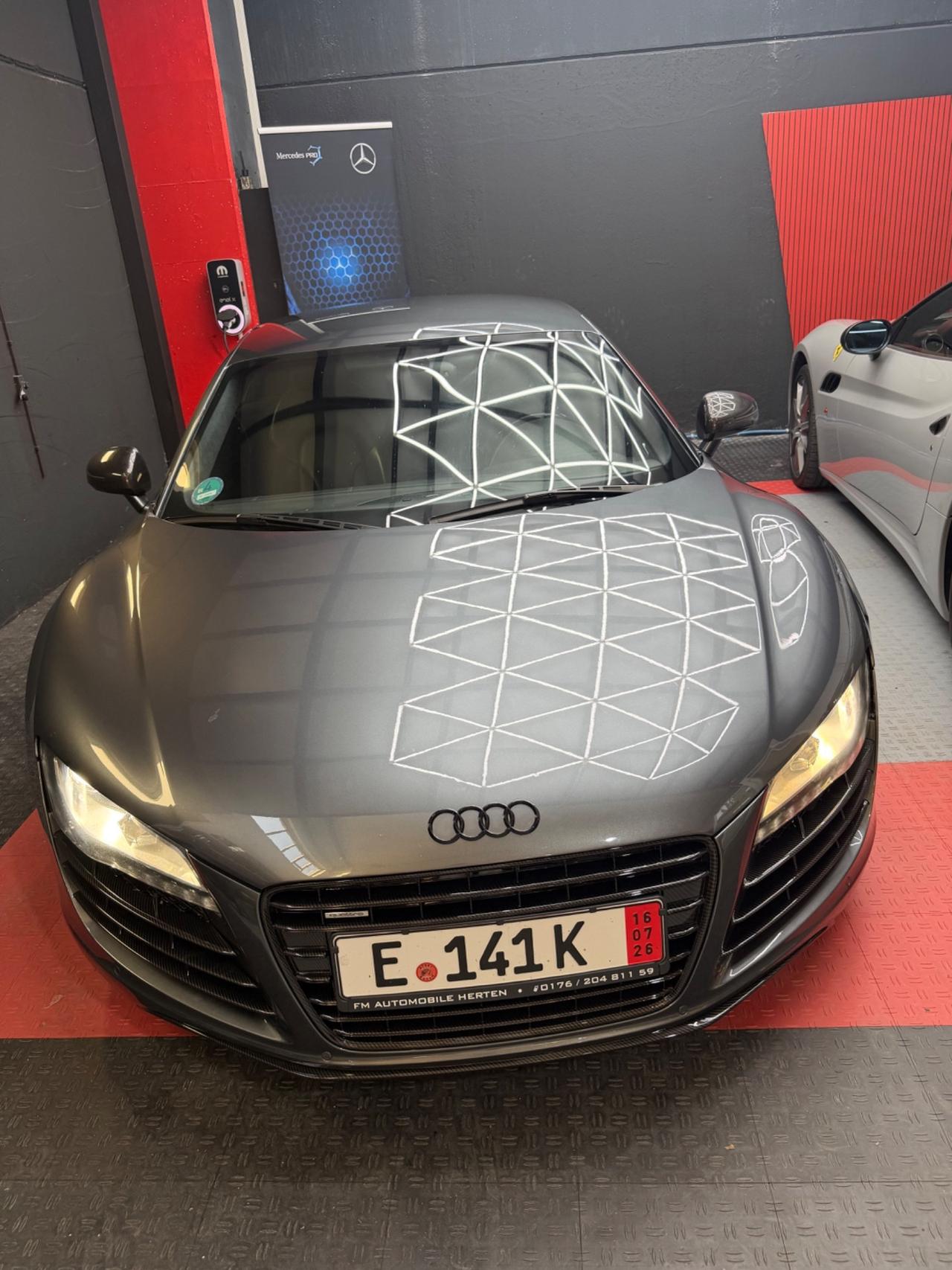 Audi R8 4.2 V8 FSI quattro R tronic