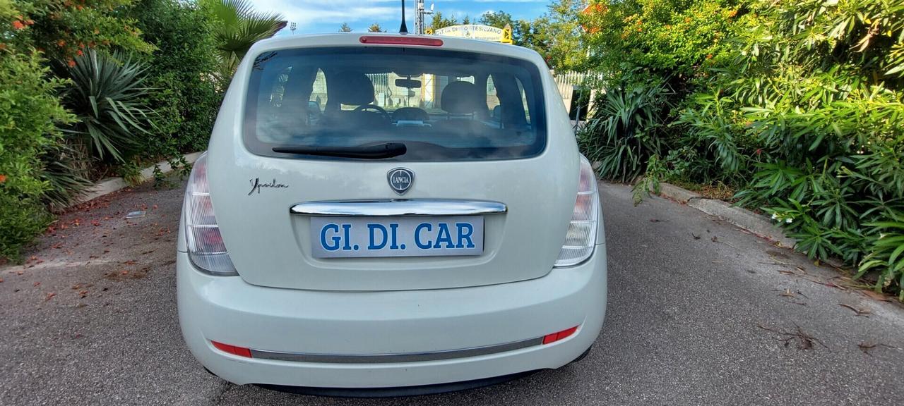 YPSILON MODELLO DIVA 1,3 MTJ DIESEL 75 CV RESTAYLING AUX PER NEOPATENTATI IMPECCABILE
