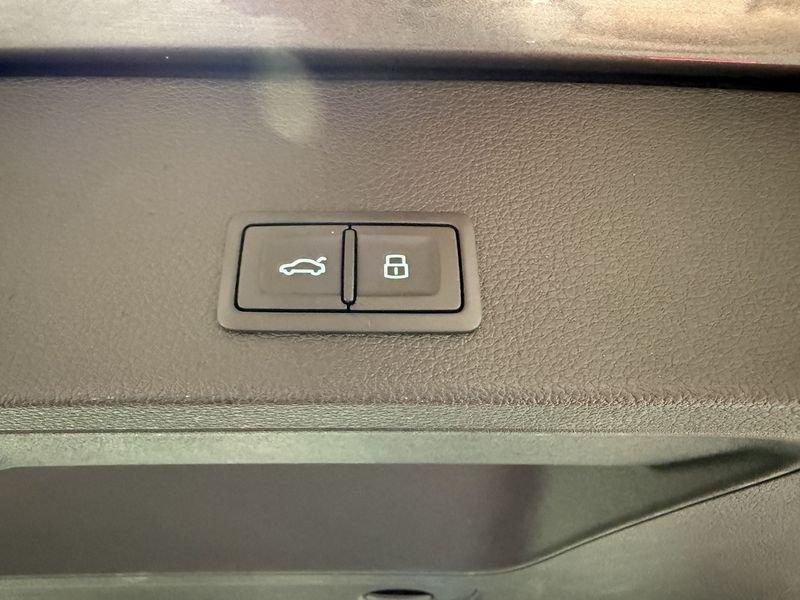 Audi Q2 Q2 35 TDI S-Tronic S-Line Edition