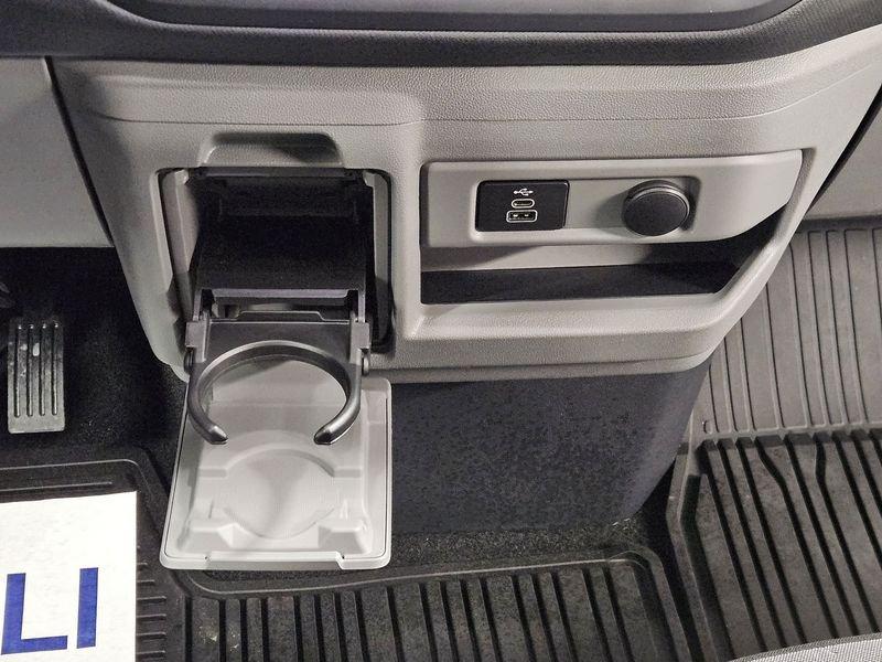 Ford Tourneo Custom 320 2.0 ecoblue 170cv Titanium L2 A8