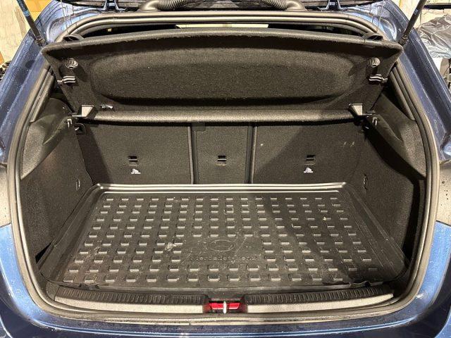 MERCEDES-BENZ A 250 e hybrid EQ Premium