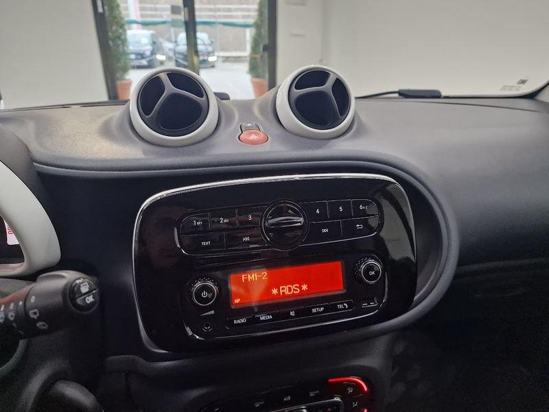 smart fortwo fortwo 70 1.0 Youngster