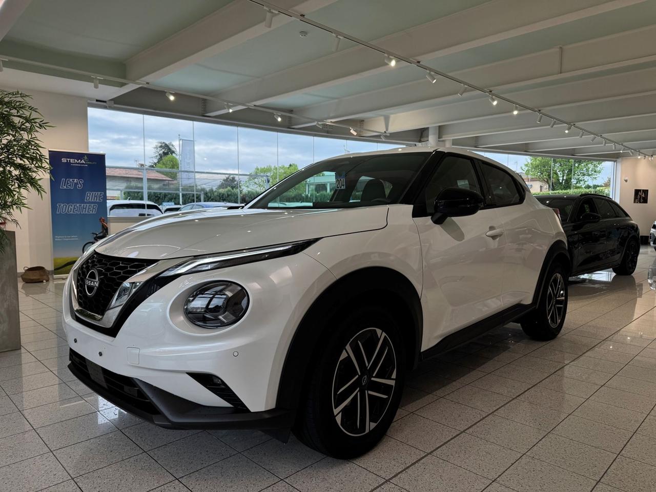 NISSAN Juke II 2024 1.0 dig-t N-Connecta 114cv dct - COME NUOVA!