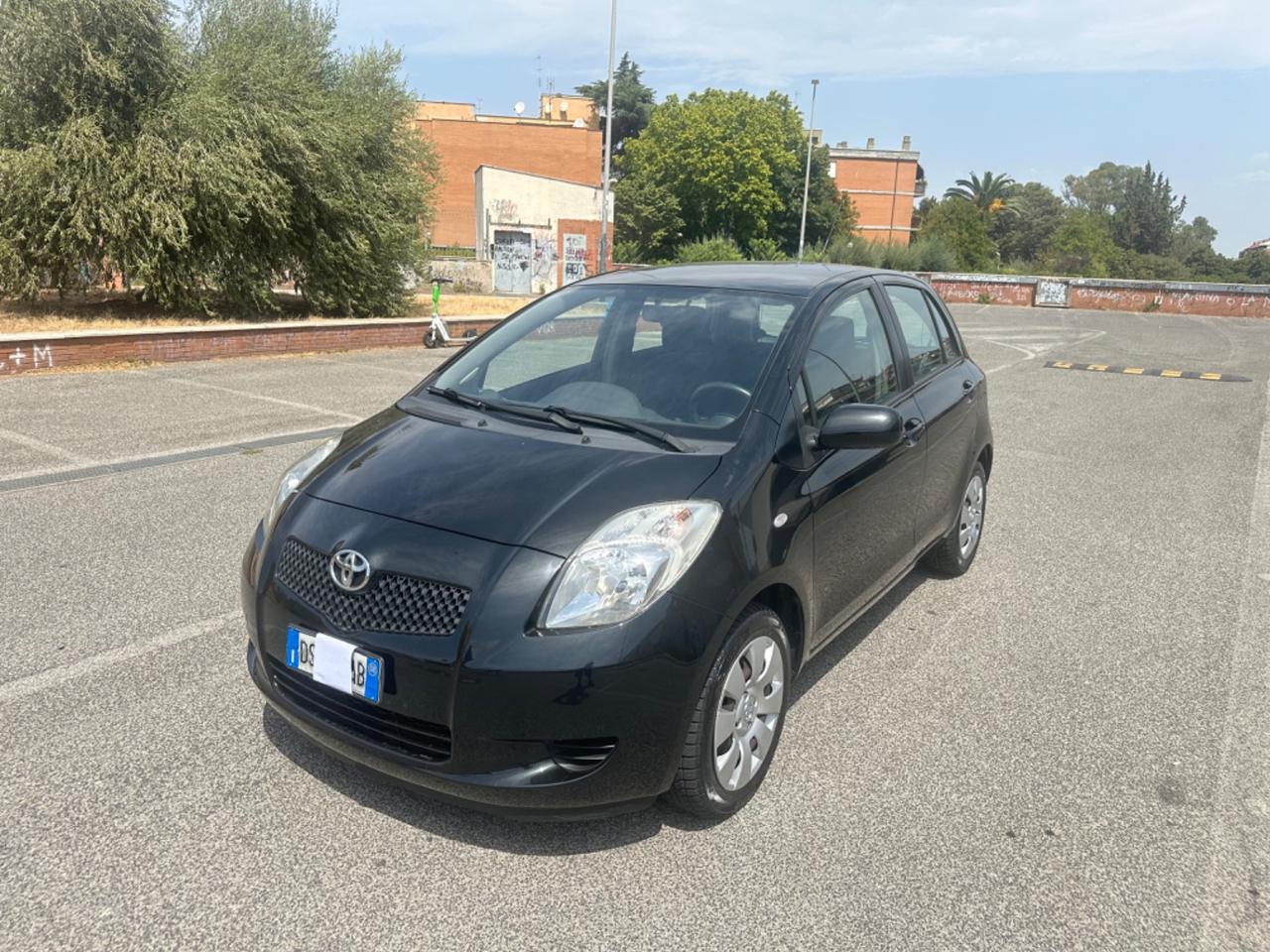 Toyota Yaris 1.0 5p Sol *47.000KM