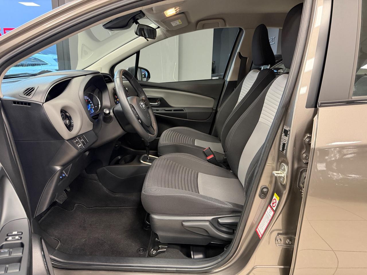 Toyota Yaris 1.5 Hybrid 5 porte Active