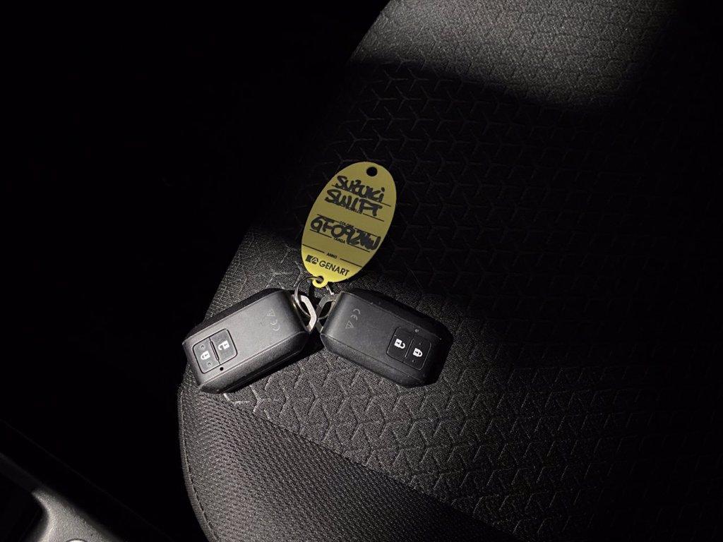 SUZUKI Swift 1.2h Top 2wd cvt del 2021