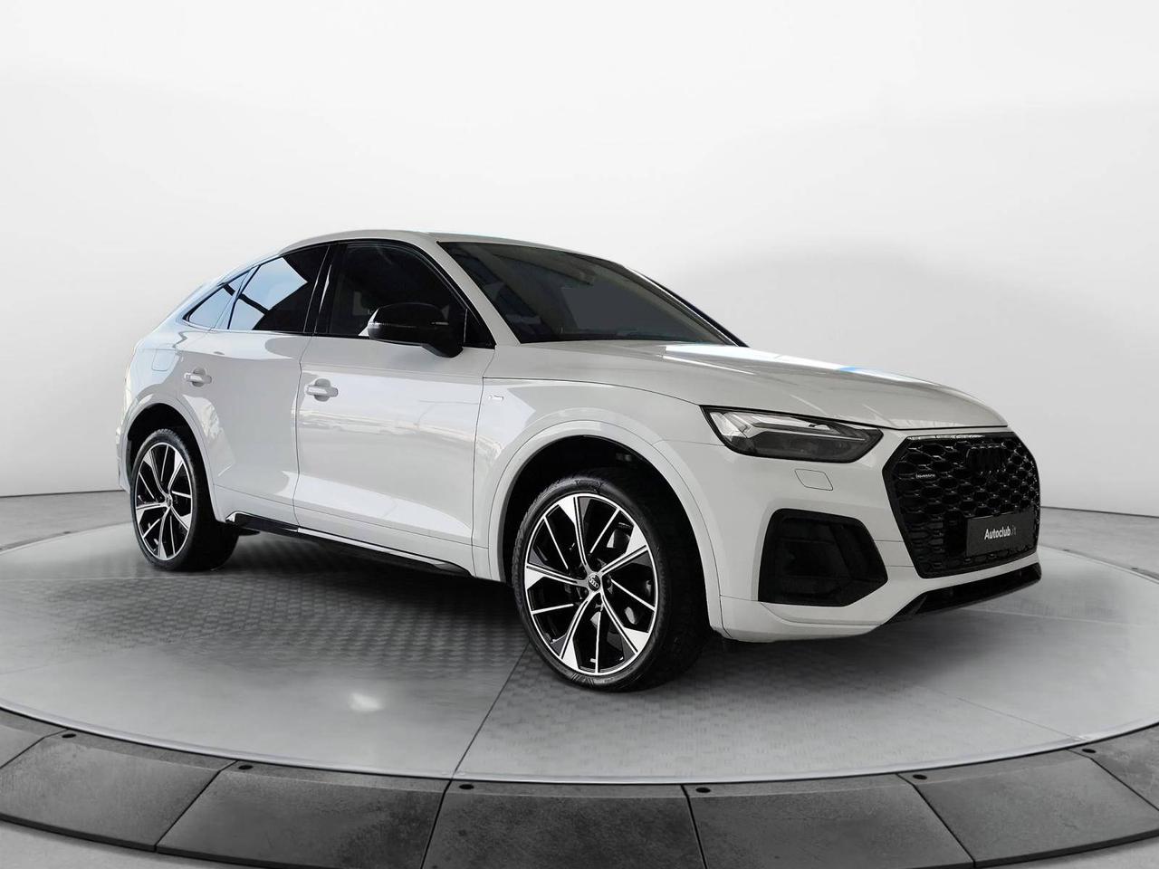 Audi Q5 Sportback 40 tdi mhev Identity Black Quattro