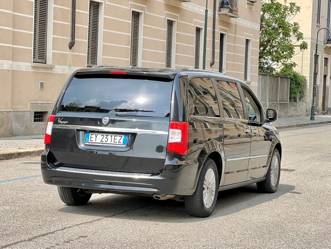 Lancia Voyager 2.8 Turbodiesel Platinum 177 CV