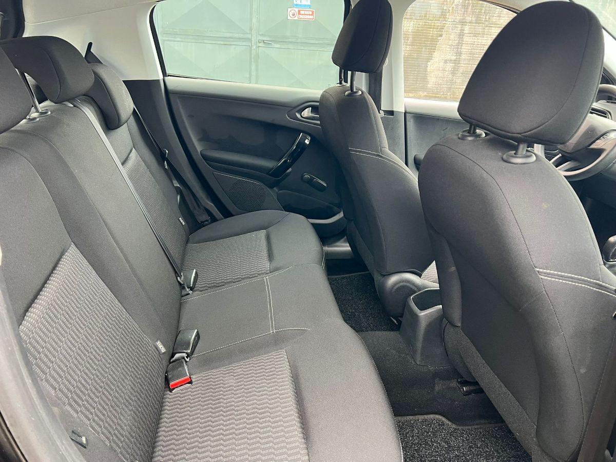 PEUGEOT - 208 1.2 puretech Active s&s 82cv 5p neopatentati