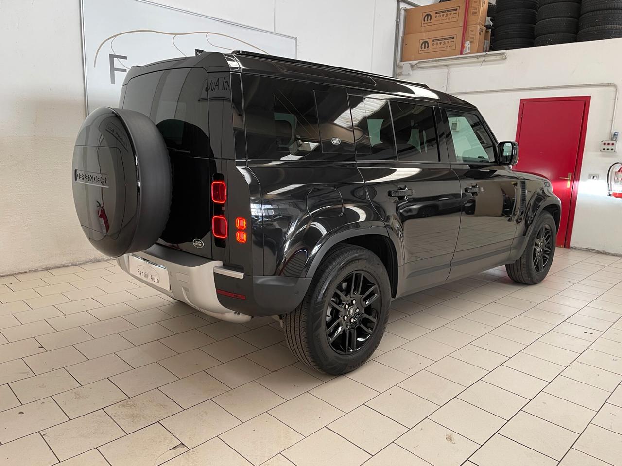Land Rover Defender 110 S 3.0d i6 mhev awd 200cv auto-LEGGI SOTTO