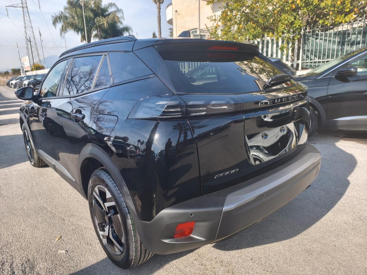 Peugeot 2008 100CV ALLURE PACK !! NUOVA