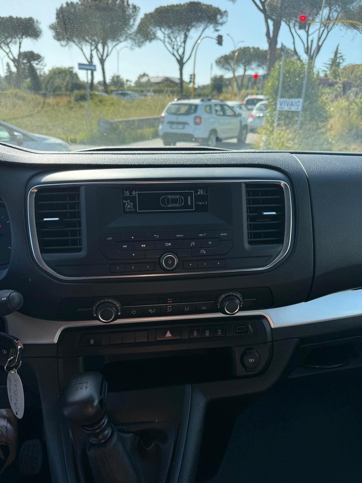 Peugeot Traveller BlueHDi 120 S&S Compact Active