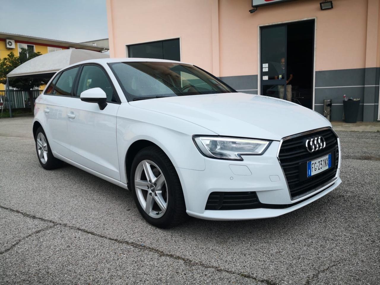 Audi A3 SPB 2.0 TDI 150CV S tronic ***AUT***NAVI***LED***