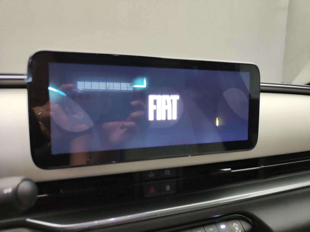 FIAT 600 IV 2023 1.2 MHEV 110CV DCT LA PRIMA