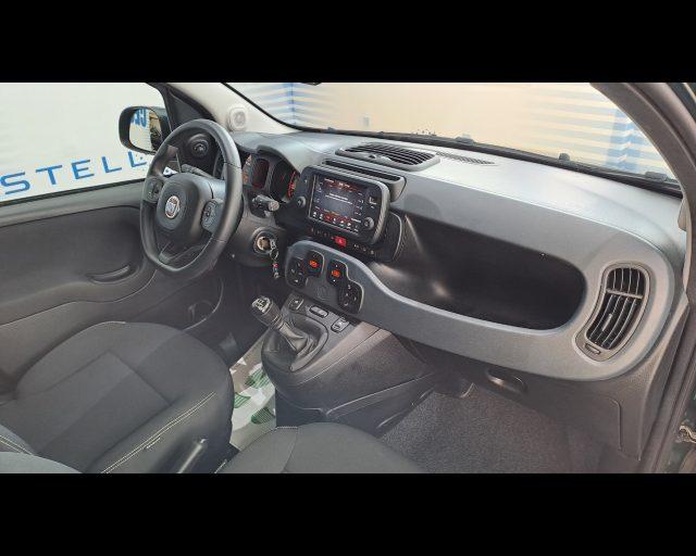 FIAT New Panda 1.0 firefly hybrid Cross s&s 70cv 5p.ti