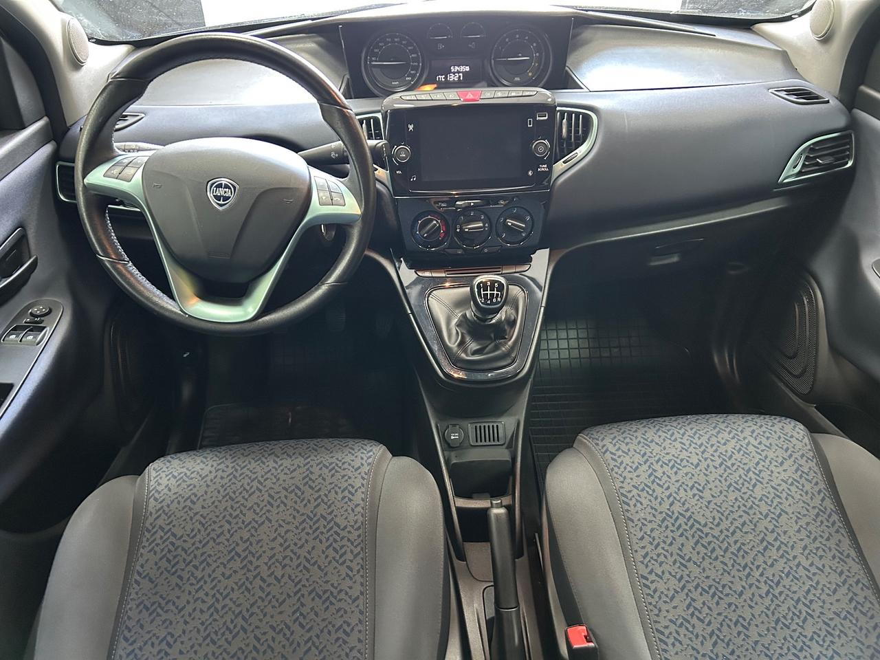 LANCIA YPSILON 1.0 Ibrida “GARANZIA 2 ANNI”-2023