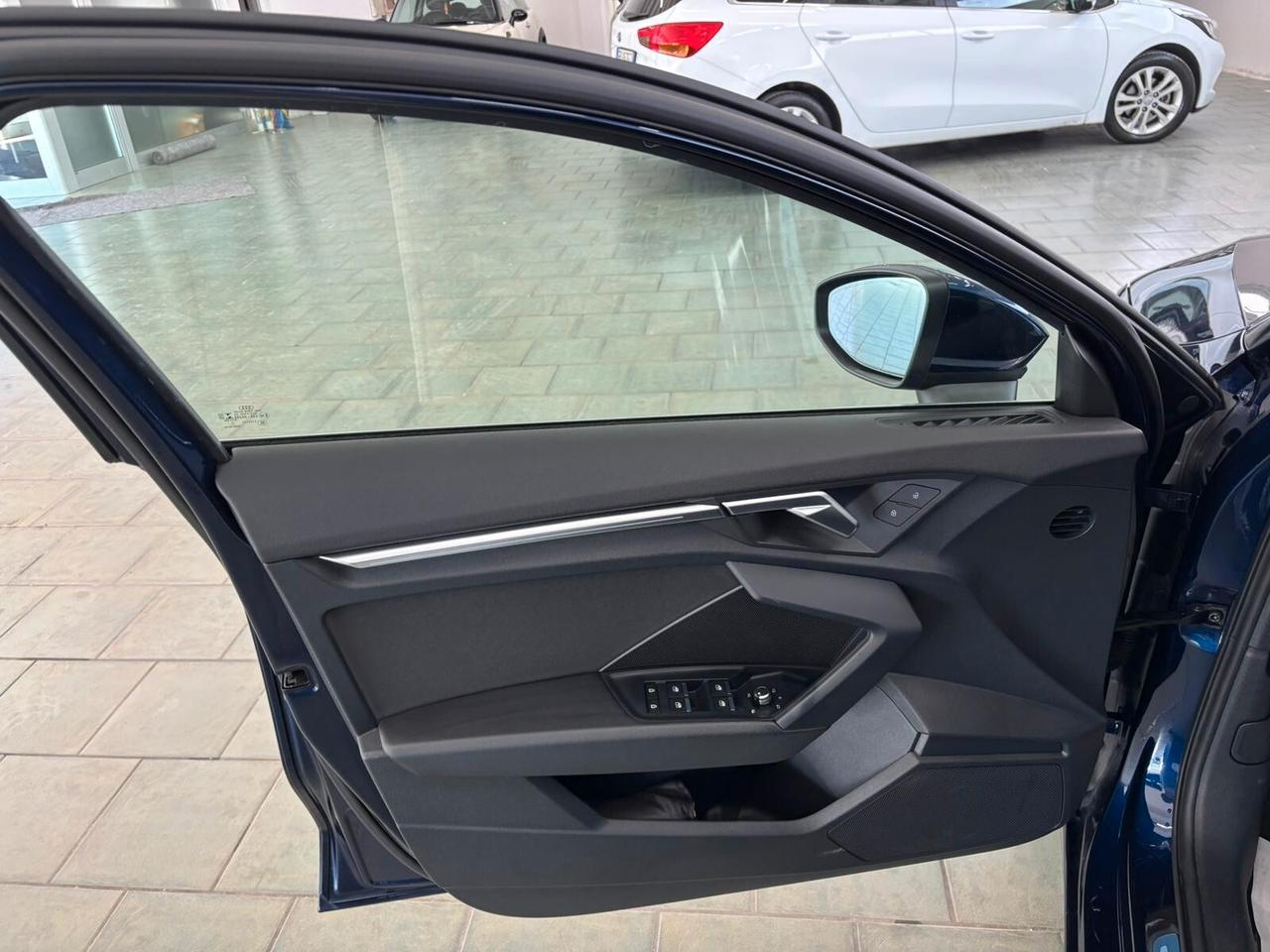 Audi A3 SPB 30 g-tron S tronic Business Advanced