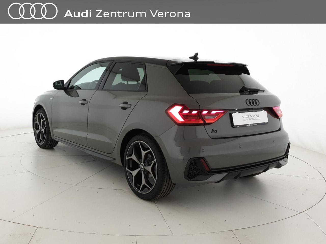 Sportback 35TFSI 150CV S tronic Identity Black