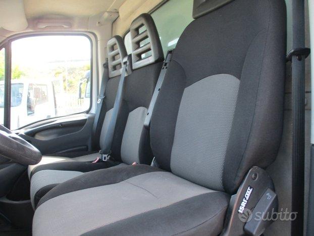 Iveco Daily 35S15 2.3 150CV EURO 5 FURGONE+ PEDANA