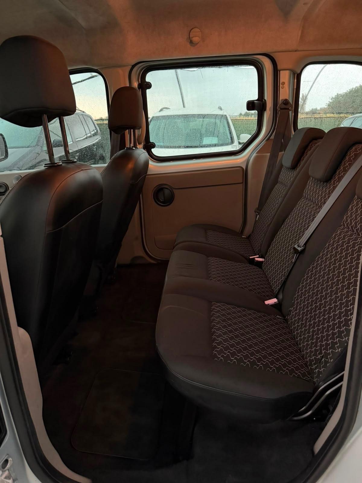 Renault Kangoo 1.5 dCi 75CV F.AP. 5 porte Attractive