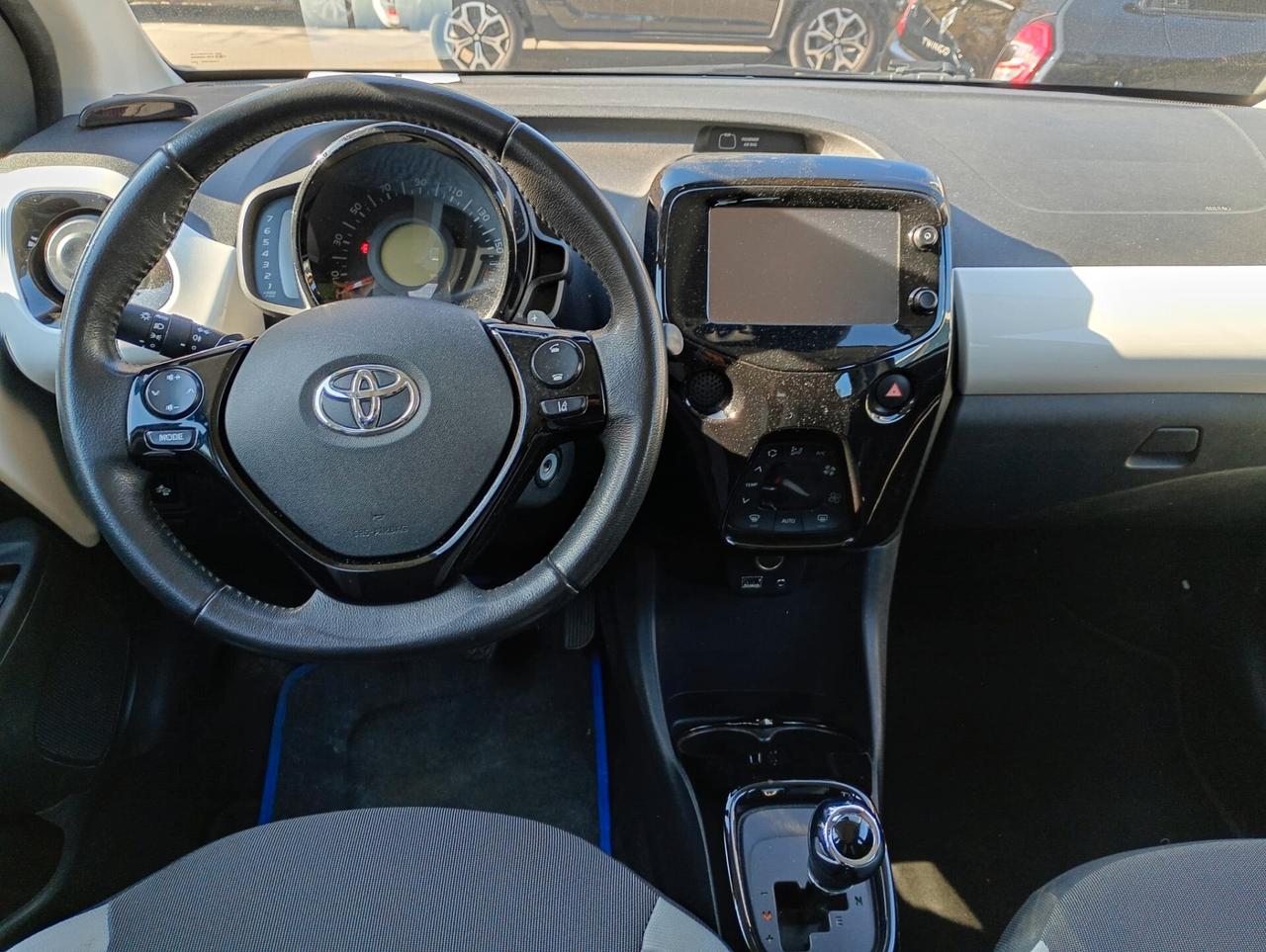 Toyota Aygo 1.0 VVT-i 69 CV 5 porte x-wave TSS MMT