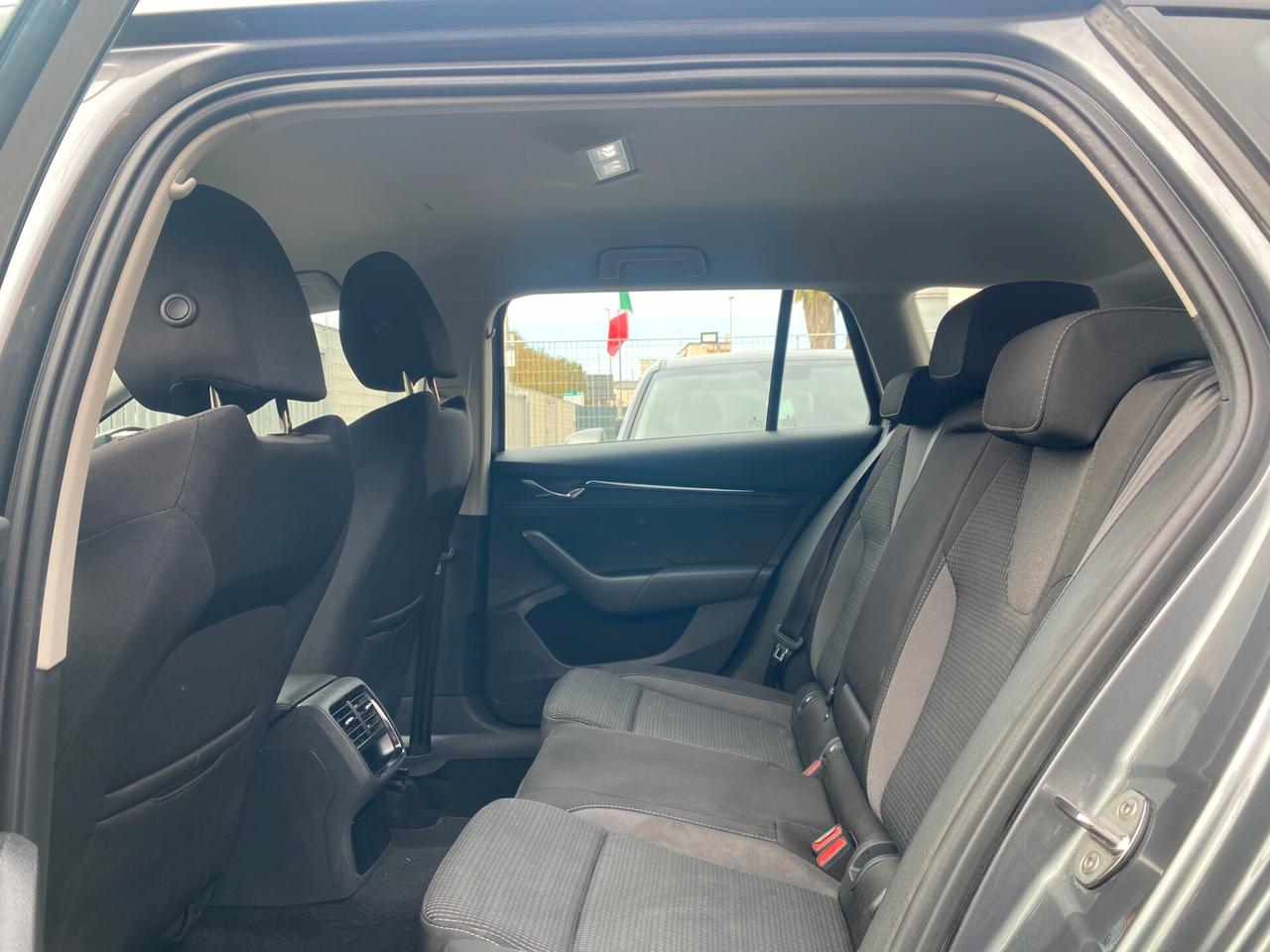 SKODA Octavia SW 2.0 TDi DsG evo Executive 115Cv