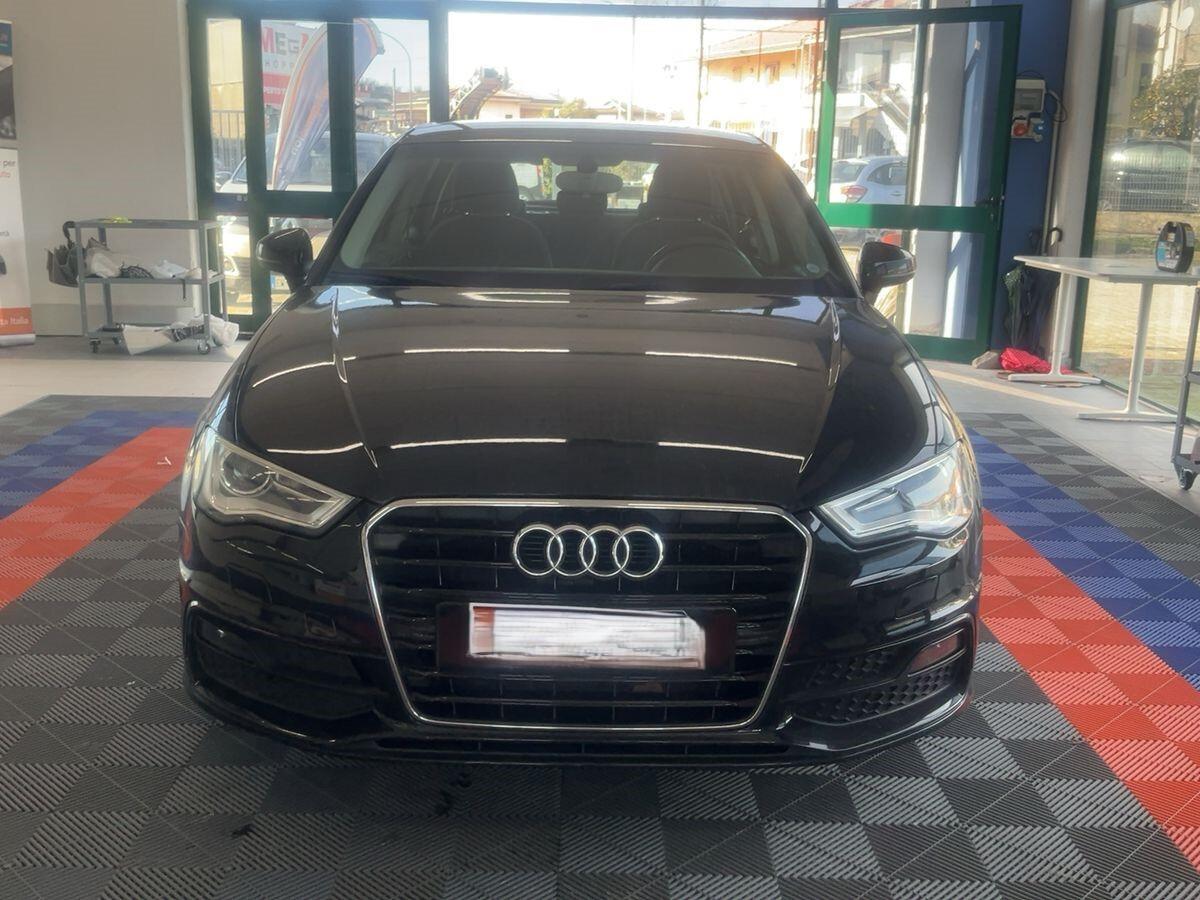 Audi A3 SPB 1.6 TDI Admired S-Line