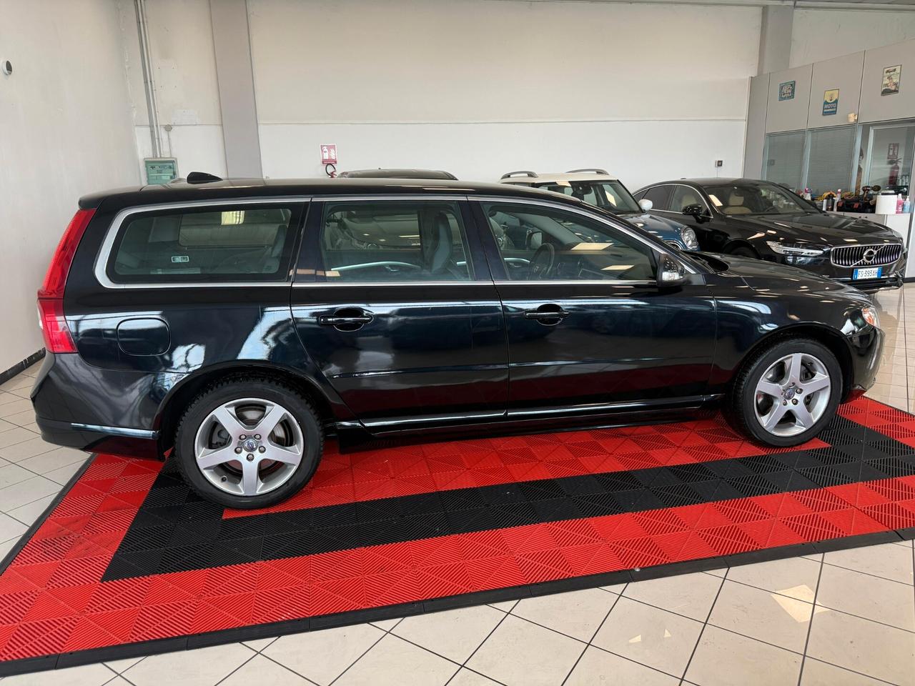 Volvo V70 2.4 D5 Geartronic Summum