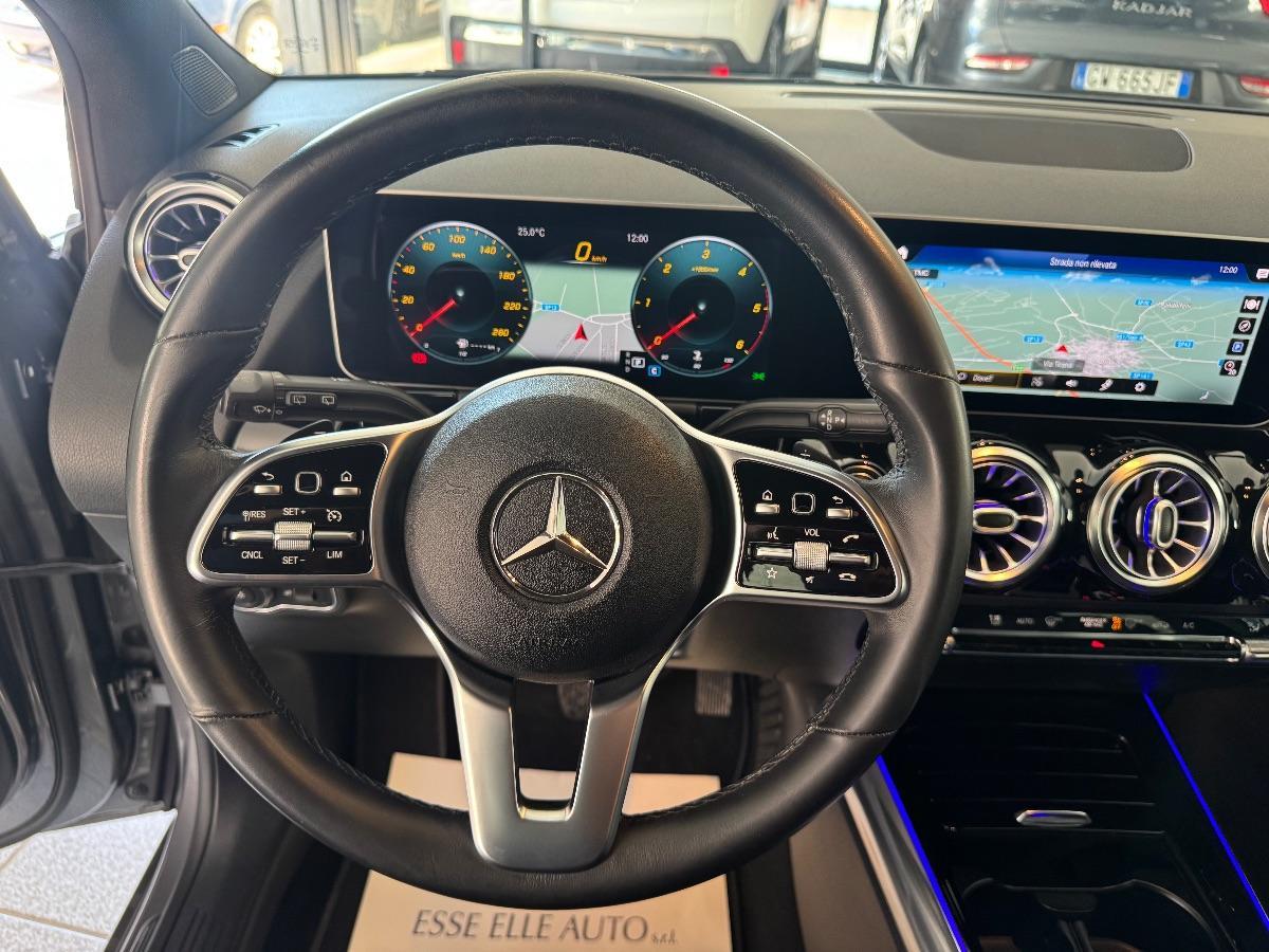 MERCEDES B180 d Automatic Sport BURMESTER/ LUCI AMBIENT/ PELLE/ LED
