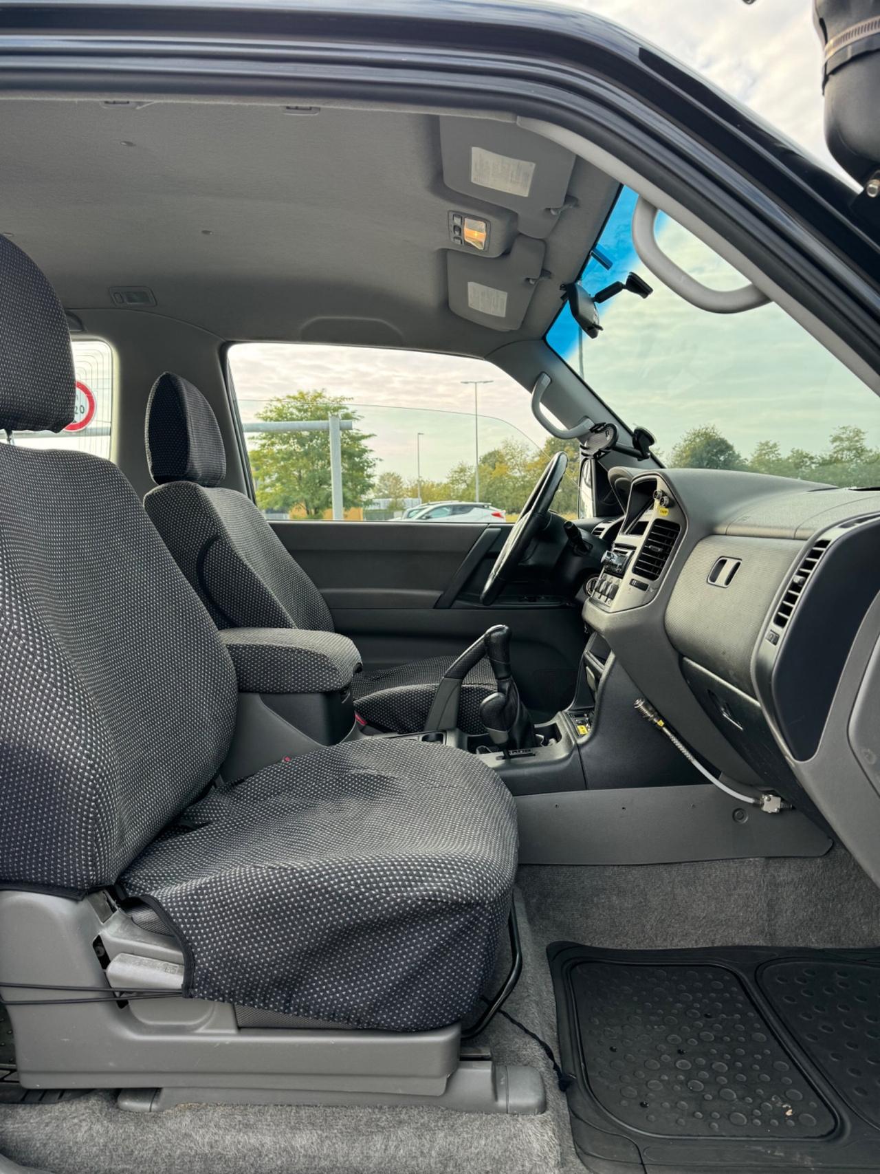 Mitsubishi Pajero 3.2 16V DI-D 3p. GLS2