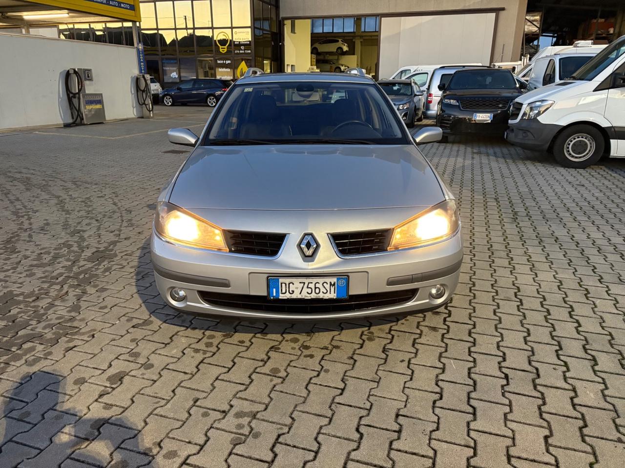 Renault Laguna 2.0 16V SporTour