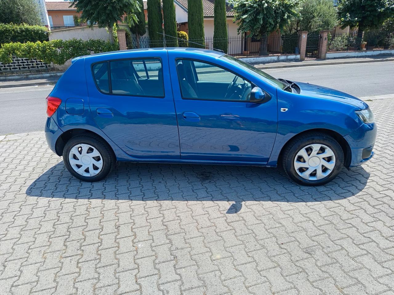 Dacia Sandero 1.2 75CV EXTRA