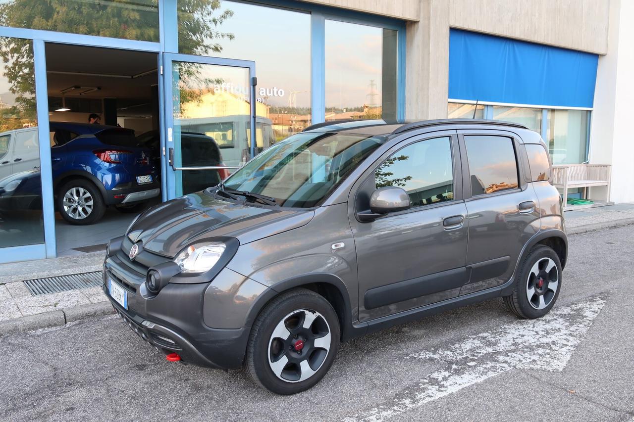 Fiat Panda 1.0 FireFlyHybrid Cross