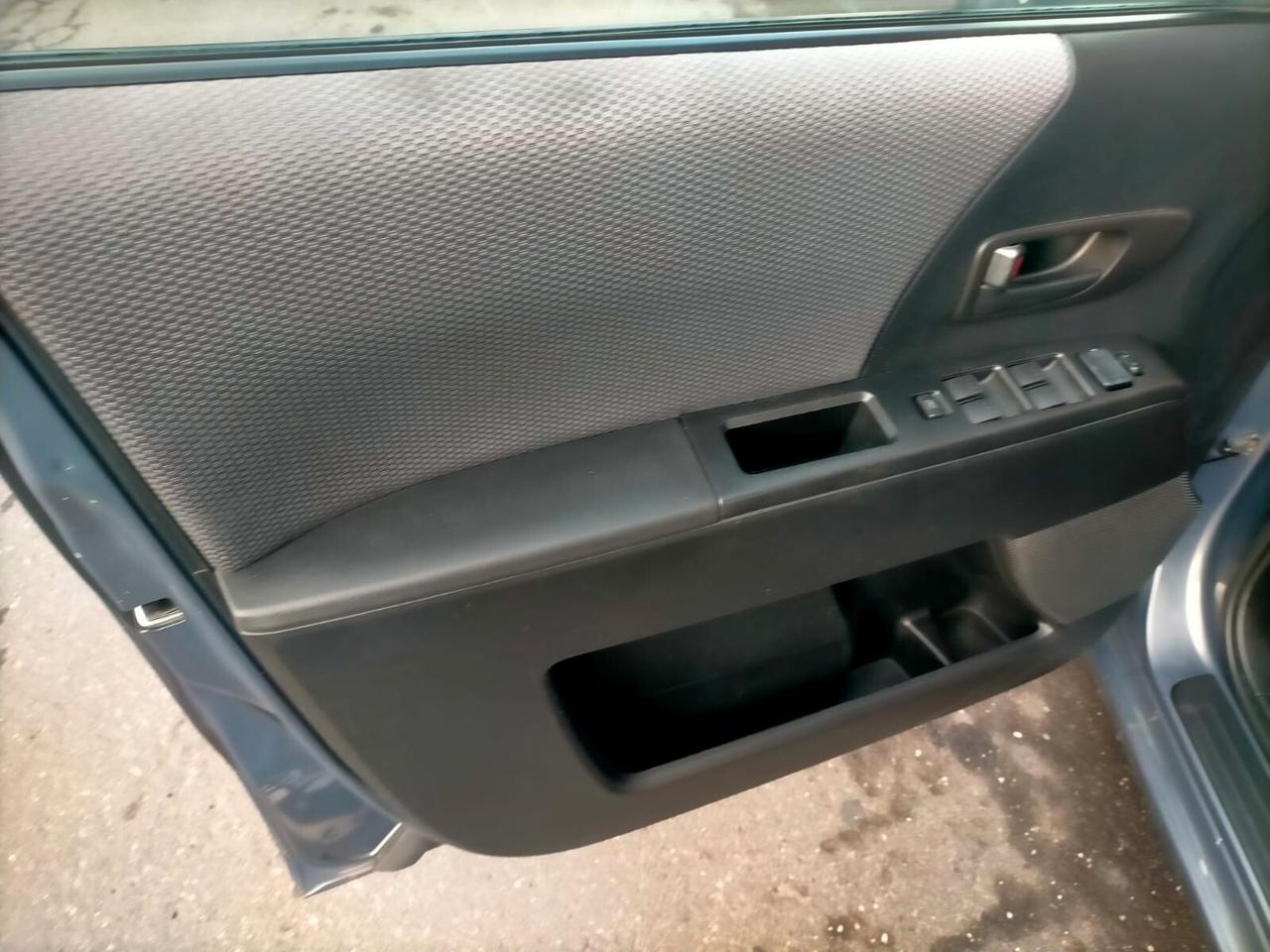 Mazda 5 2.0 MZ-CD 16V 110CV 7 POSTI